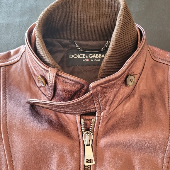 Mens authentic Dolce & Gabanna Aubergine metallic leather coat. - Picture 4 of 7